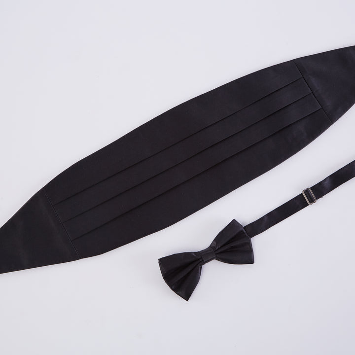 Ferrecci Satin Bow Tie &amp; Cummerbund Set – Black, pleat and bow tie detail