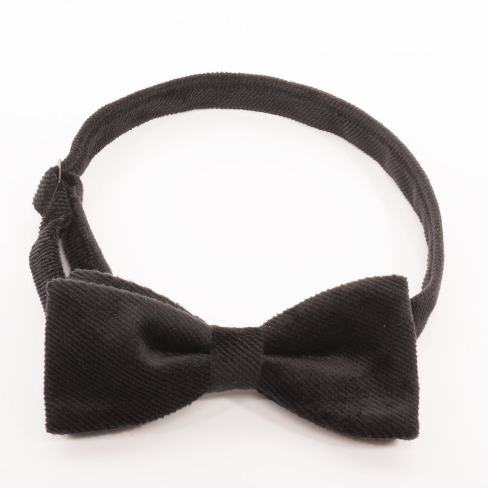 Black Enzo velvet bow tie with adjustable neckband